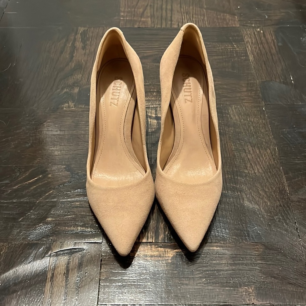 Size 8 Schutz Lou Lo
